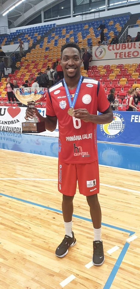 Julian Biscette does it again!